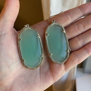 Kendra Scott Danielle Gold Statement Earrings in chalcedony